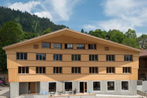  Gstaad Saanenland Youth Hostel  Гштайг-Гштад